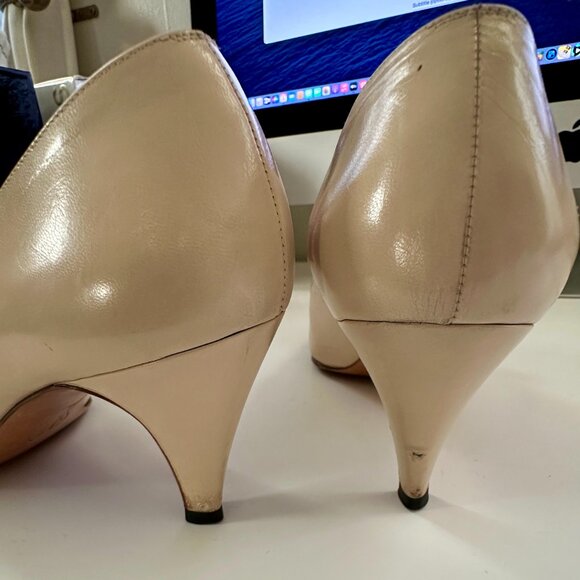 Chanel Leather Beige Shoes US Size 7 (37-38) - Picture 6 of 11